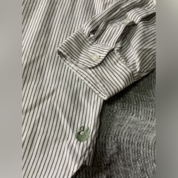 3/$20 Gloria Vanderbilt Button Up Collar
Roll Tab Long Sleeve Shirt Size XL - Picture 6 of 15